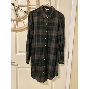 Desaturated plaid duo